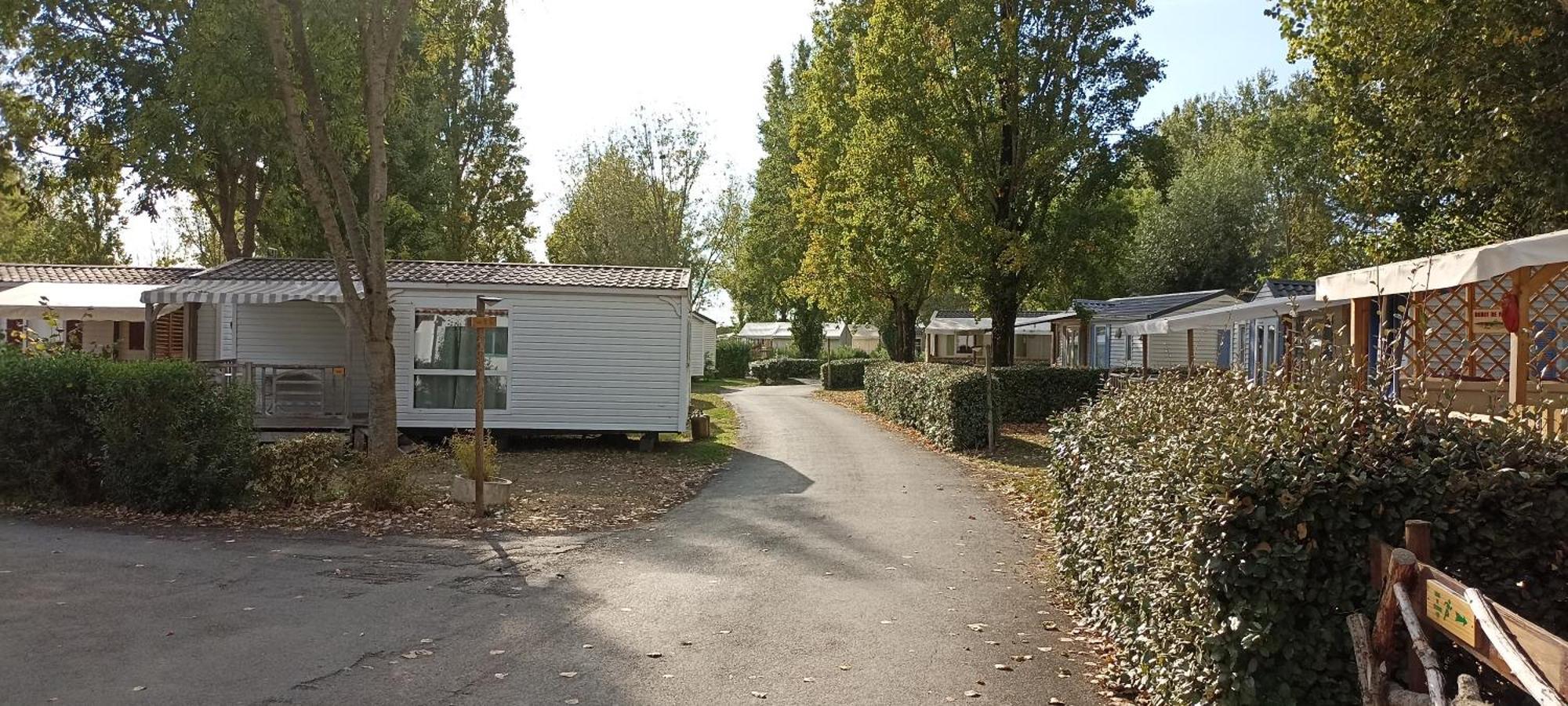 Mobilhome L'Oasis Camping Le Clos Cottet Angles  ภายนอก รูปภาพ