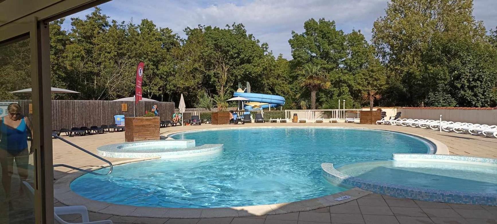 Mobilhome L'Oasis Camping Le Clos Cottet Angles  ภายนอก รูปภาพ